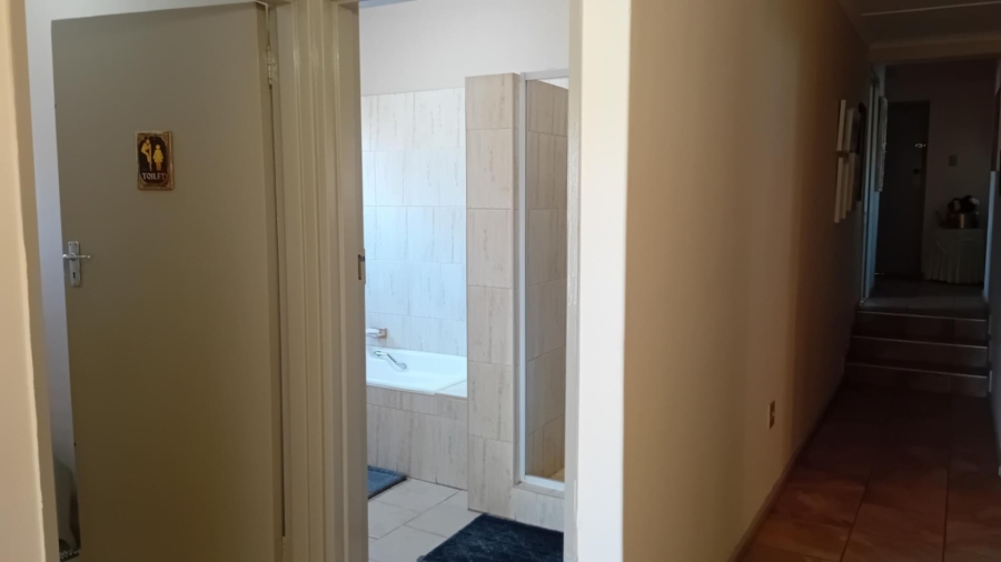 4 Bedroom Property for Sale in Parkersdorp Western Cape